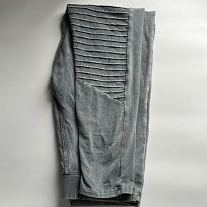 Grey Charlie Paige leggings. Never worn.